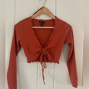 Super cute crop top!